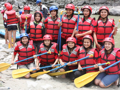 River bay Rafting Resort
