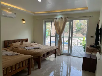 Sandy Beach Resort, Sukute